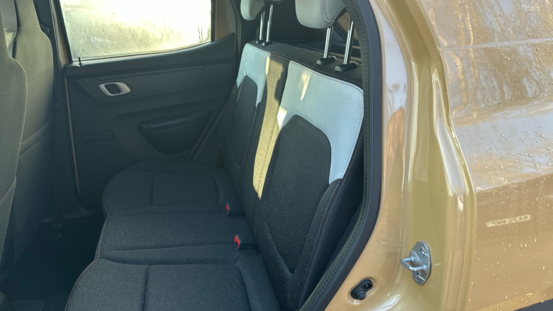 Dacia Spring 27kWh Expression 65 48kW 5dr Auto Electric Hatchback